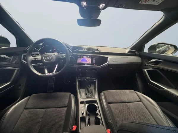 AUDI Q3 Sportback (2021) — foto 2 van 27