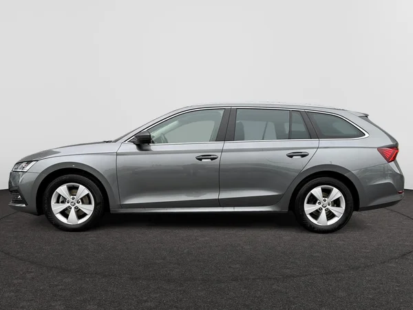 SKODA Octavia Combi (2024) — foto 12 van 24