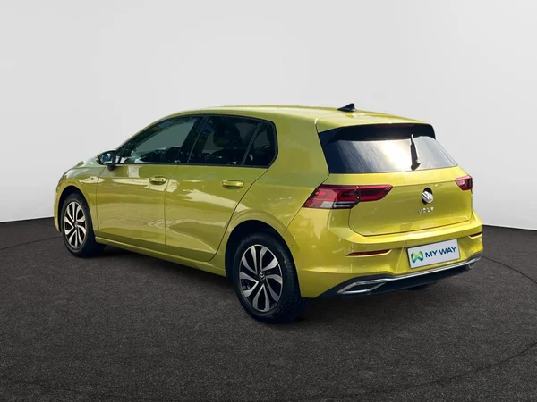 VOLKSWAGEN Golf VIII (2022) — foto 18 van 24