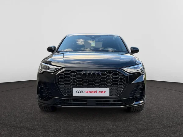 AUDI Q3 Sportback (2023) — foto 13 van 15