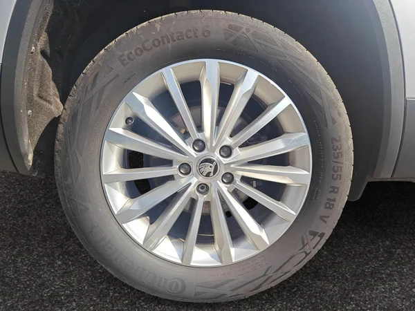 SKODA Kodiaq (2024) — foto 5 van 24