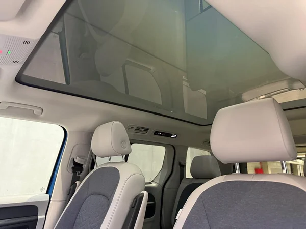 VOLKSWAGEN ID.Buzz (2026) — foto 13 van 19