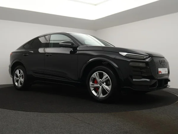 AUDI Q6 Sportback e-tron (2025) — foto 12 van 24