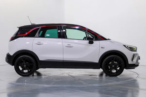 Opel Crossland (2021) — foto 56 van 64