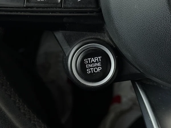 Alfa Romeo Stelvio (2022) — foto 14 van 31