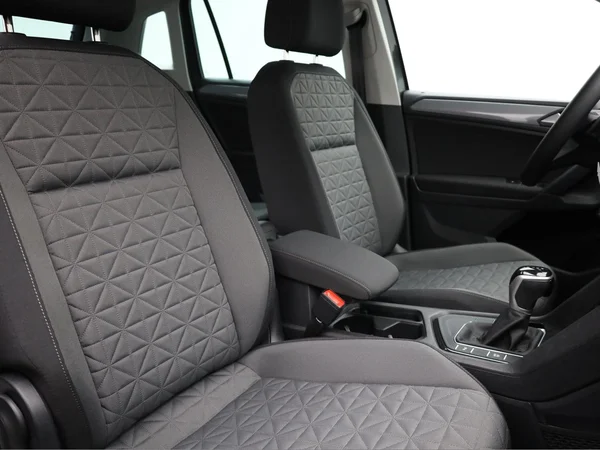 VOLKSWAGEN Tiguan (2023) — foto 15 van 20