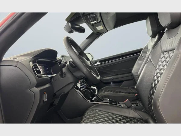 Volkswagen T-Roc Cabriolet (2022) — foto 15 van 15