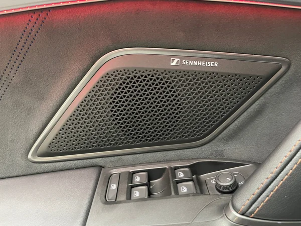 CUPRA Leon ST e-Hybrid (PHEV) (2025) — foto 6 van 15