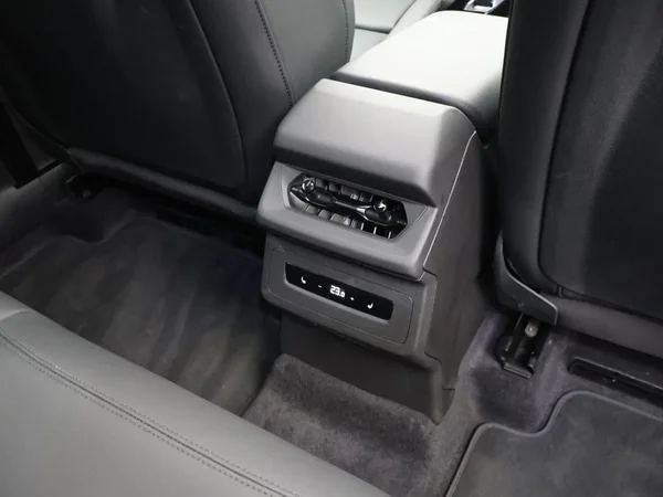 Audi Q6 e-tron (2026) — foto 5 van 33