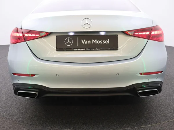 Mercedes-Benz C-Klasse (2025) — foto 24 van 36