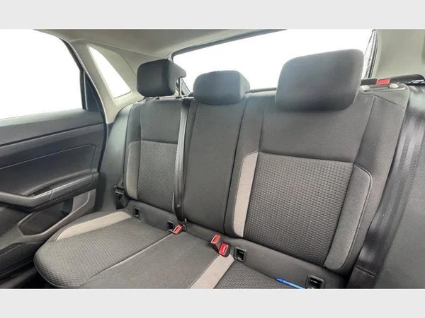 VOLKSWAGEN Polo (2023) — foto 4 van 24