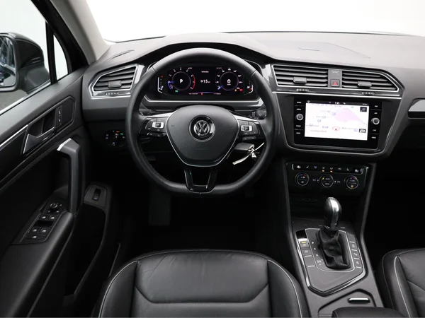 VOLKSWAGEN Tiguan (2019) — foto 5 van 22