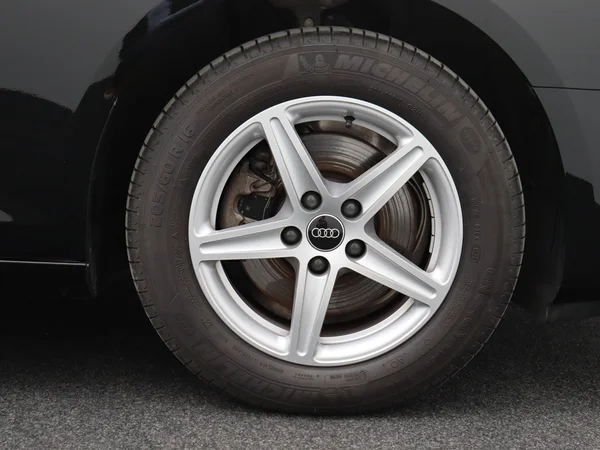 AUDI A4 Avant (2023) — foto 14 van 15