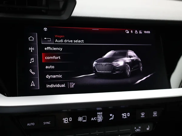 AUDI A3 Sportback (2025) — foto 6 van 24