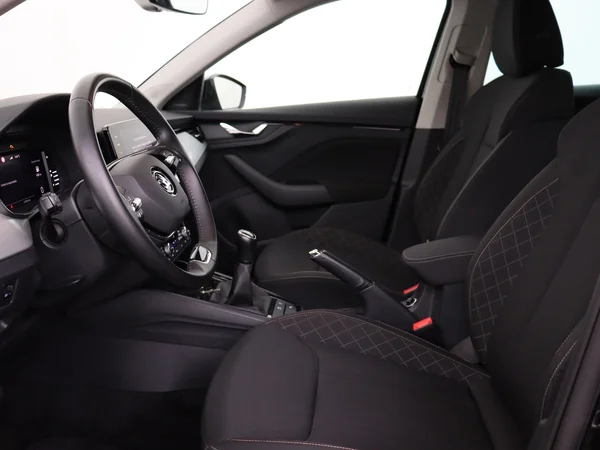SKODA Scala (2023) — foto 2 van 27