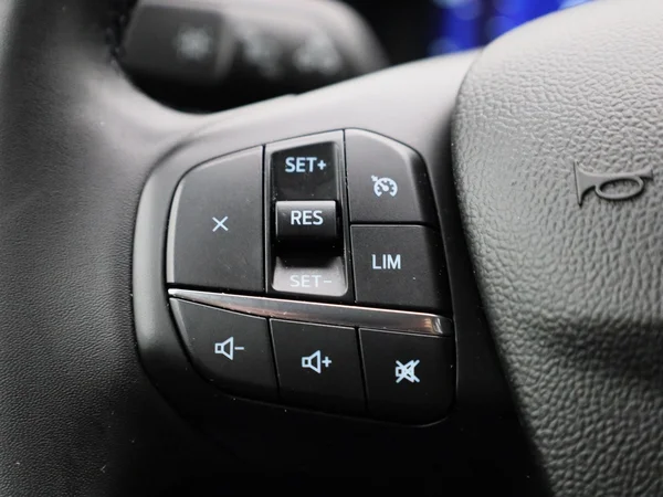 Ford Kuga (2022) — foto 15 van 40
