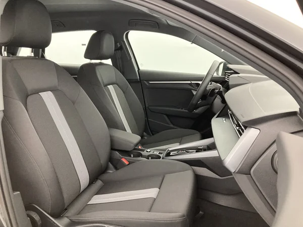 AUDI A3 Sportback (2025) — foto 25 van 36