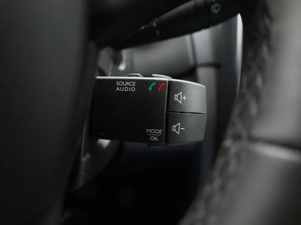 Renault Clio (2020) — foto 13 van 35