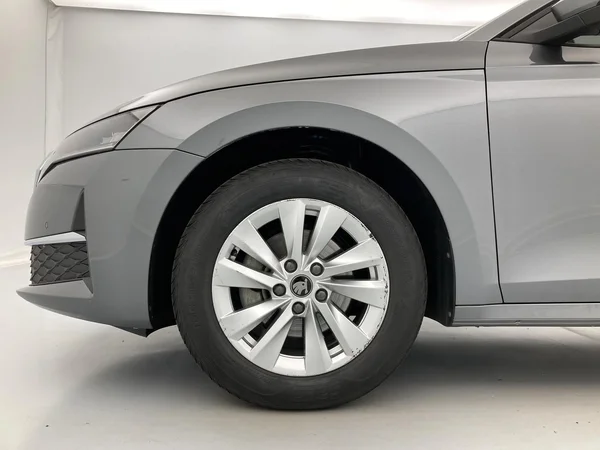 SKODA Octavia Combi (2025) — foto 16 van 36