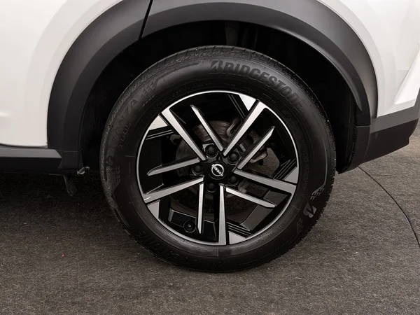 NISSAN Juke (2024) — foto 7 van 27
