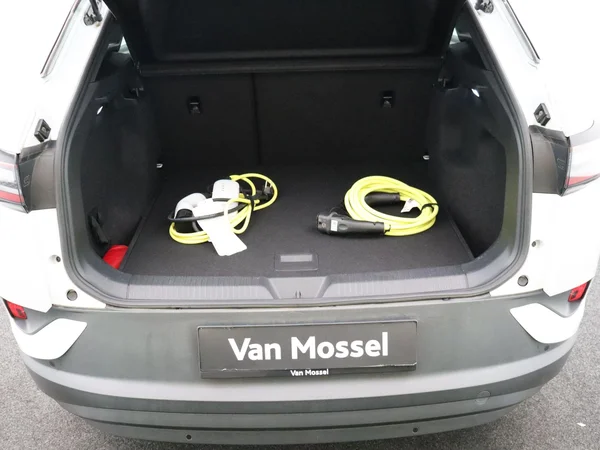 Volkswagen ID.4 (2023) — foto 19 van 31