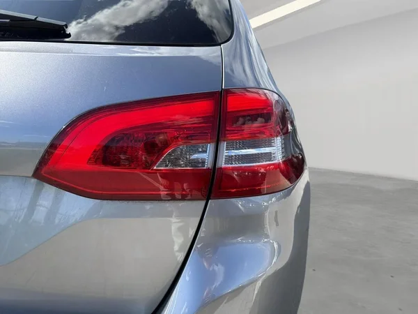 Peugeot 308 (2019) — foto 7 van 18