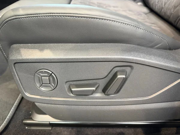 AUDI Q5 (2026) — foto 2 van 17