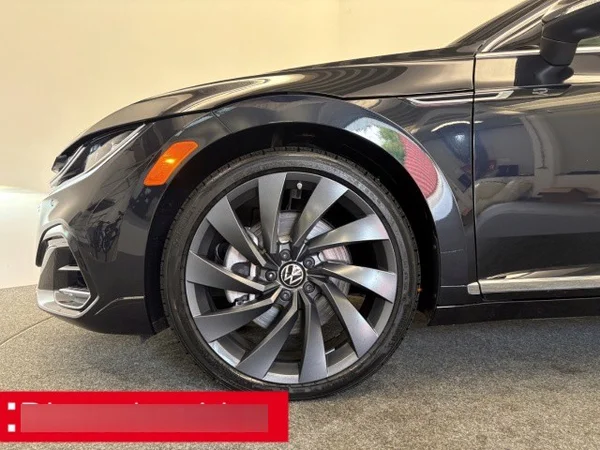 Volkswagen Arteon R (2025) — foto 12 van 15