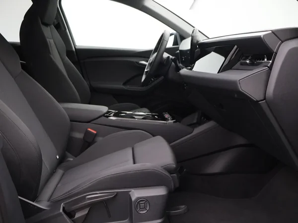 Audi Q6 e-tron (2025) — foto 20 van 24