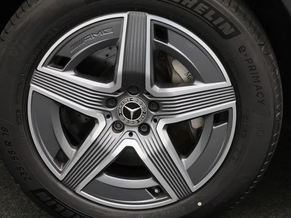Mercedes-Benz GLC (2025) — foto 6 van 49