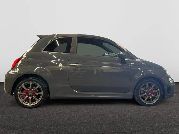 ABARTH 595 (2020) — foto 21 van 24