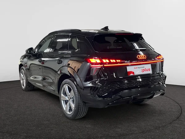 AUDI Q3 SUV (2025) — foto 11 van 12