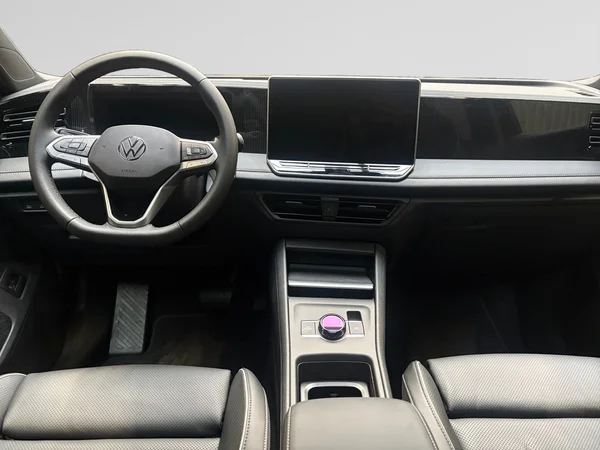 VOLKSWAGEN Tiguan (2026) — foto 9 van 15