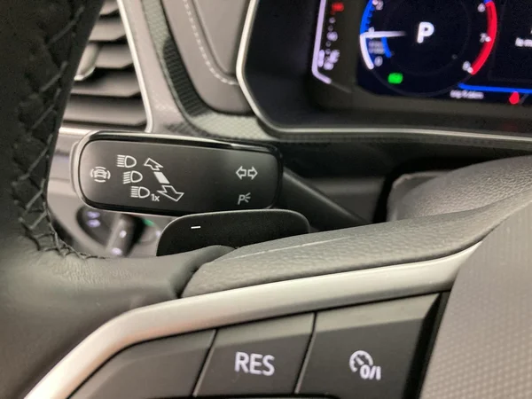 VOLKSWAGEN T-Cross (2025) — foto 18 van 36