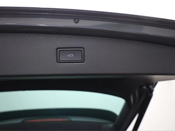 VOLKSWAGEN Tiguan (2022) — foto 3 van 23