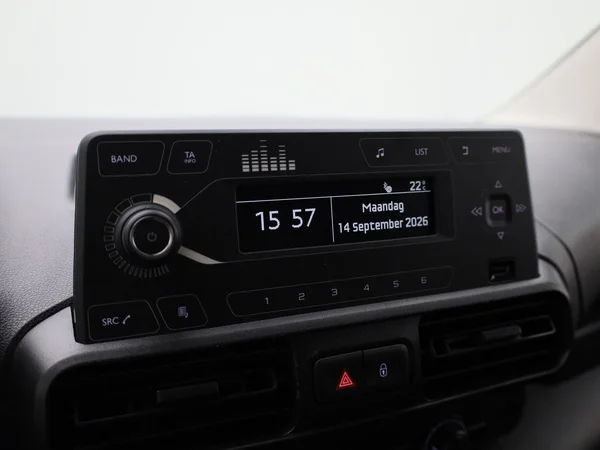 Opel Combo Life (2022) — foto 18 van 33