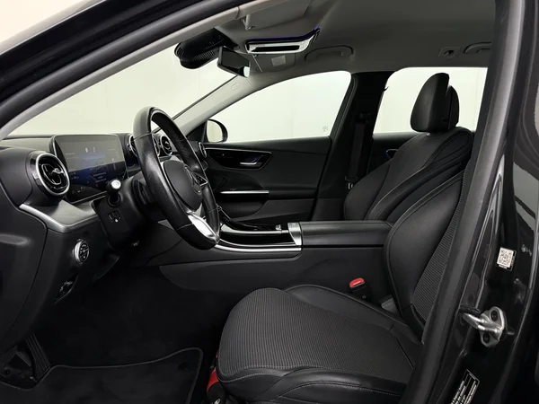 MERCEDES C 180 (2022) — foto 2 van 30