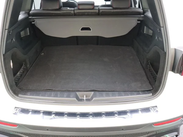 Mercedes-Benz GLB (2021) — foto 16 van 27