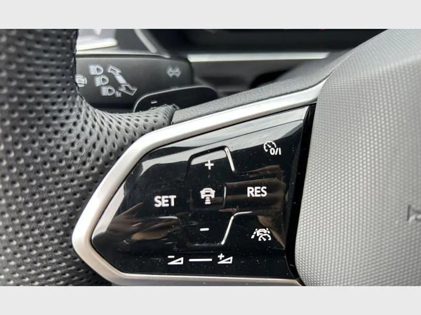 Volkswagen Tiguan Allspace (2023) — foto 30 van 40