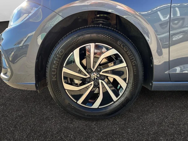 VOLKSWAGEN Polo (2025) — foto 8 van 21