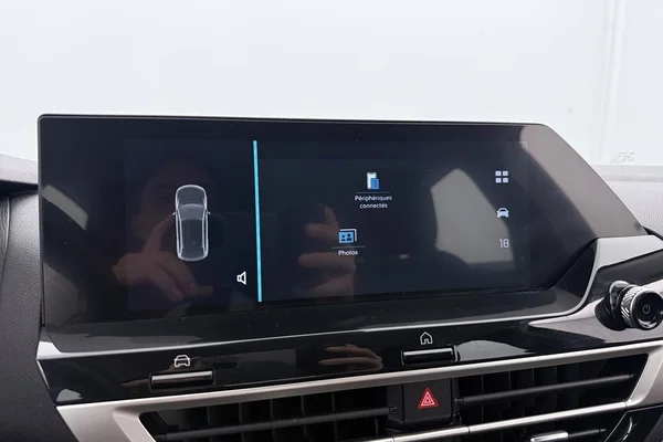 Citroen C4 (2023) — foto 6 van 32