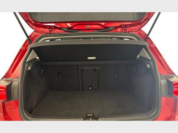 Volkswagen Golf VIII eHybrid (2021) — foto 7 van 15