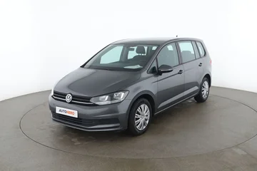 Volkswagen Touran ce7d0d23-1a50-47d8-9079-cb217379d716