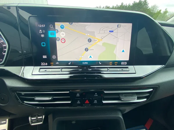 VOLKSWAGEN Caddy Maxi eHybrid (2025) — foto 13 van 24