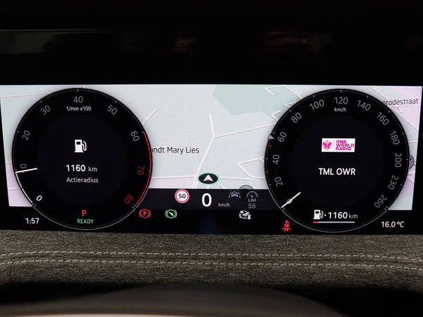 SKODA Superb Combi (2025) — foto 2 van 18