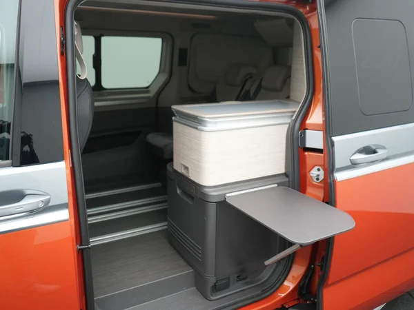 VOLKSWAGEN California T7 Dsl (2025) — foto 16 van 40