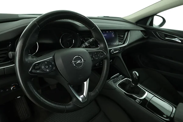 Opel Insignia Grand Sport (2023) — foto 2 van 16