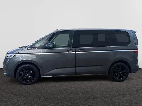 VOLKSWAGEN Multivan T7 Dsl (2023) — foto 12 van 23