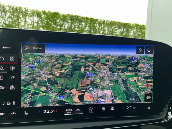 AUDI A5 e-hybrid (PHEV) (2025) — foto 19 van 24