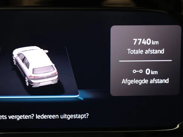 VOLKSWAGEN Golf VIII (2025) — foto 13 van 20